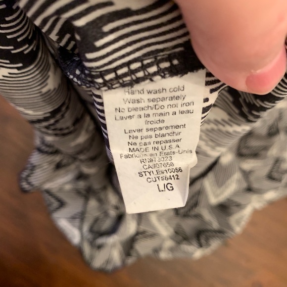 Black white romper - Picture 5 of 5